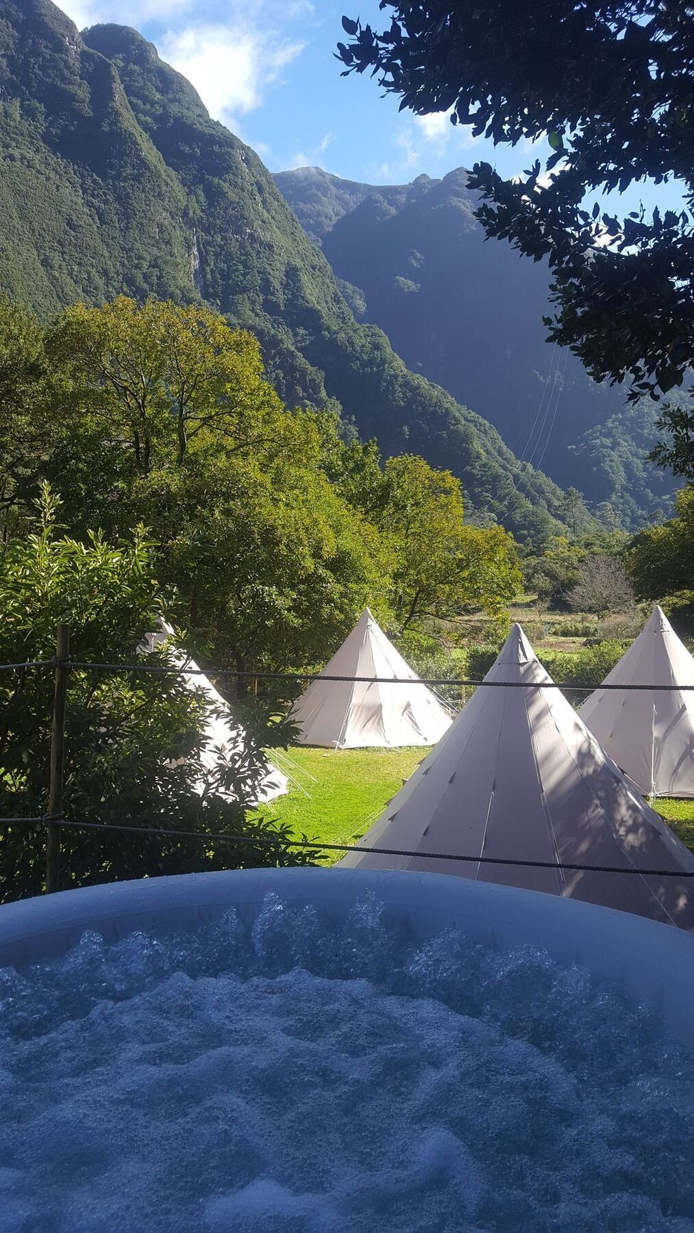 Nature Inn Madeira - Glamping بورتو مونيز المظهر الخارجي الصورة