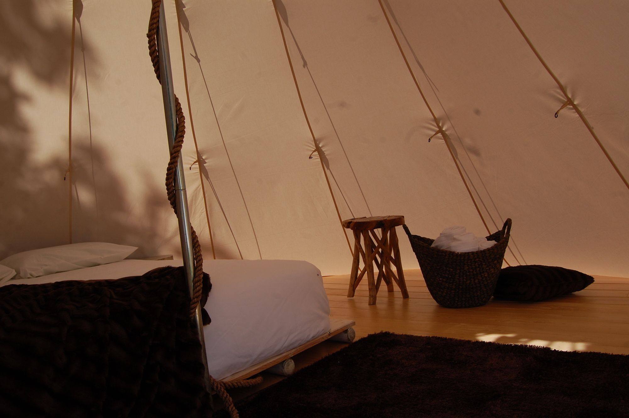 Nature Inn Madeira - Glamping بورتو مونيز المظهر الخارجي الصورة